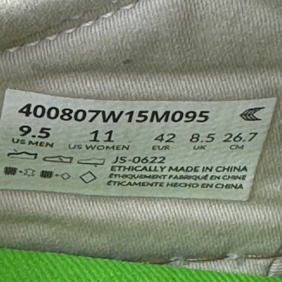 CARIUMA Catiba Pro Skate Gum Sole Mens 9.5 women’s 11 White/Ivory Suede Sneakers - Picture 8 of 8